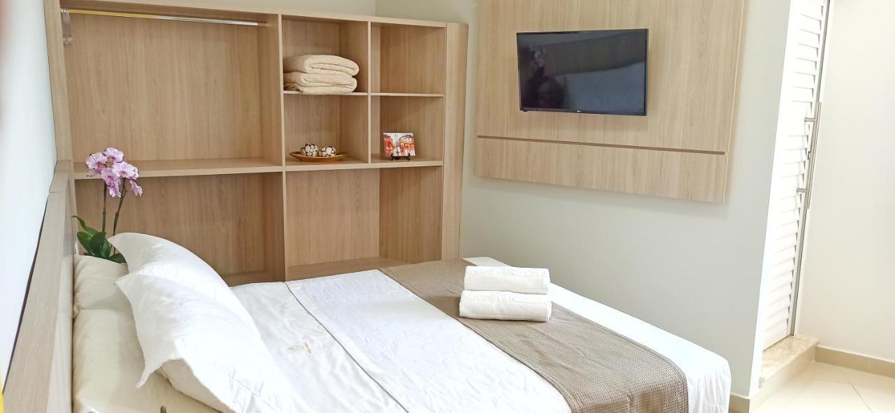 Hotel Pousada Familia De Nazare กาโชเอลา เปาลิสตา ภายนอก รูปภาพ