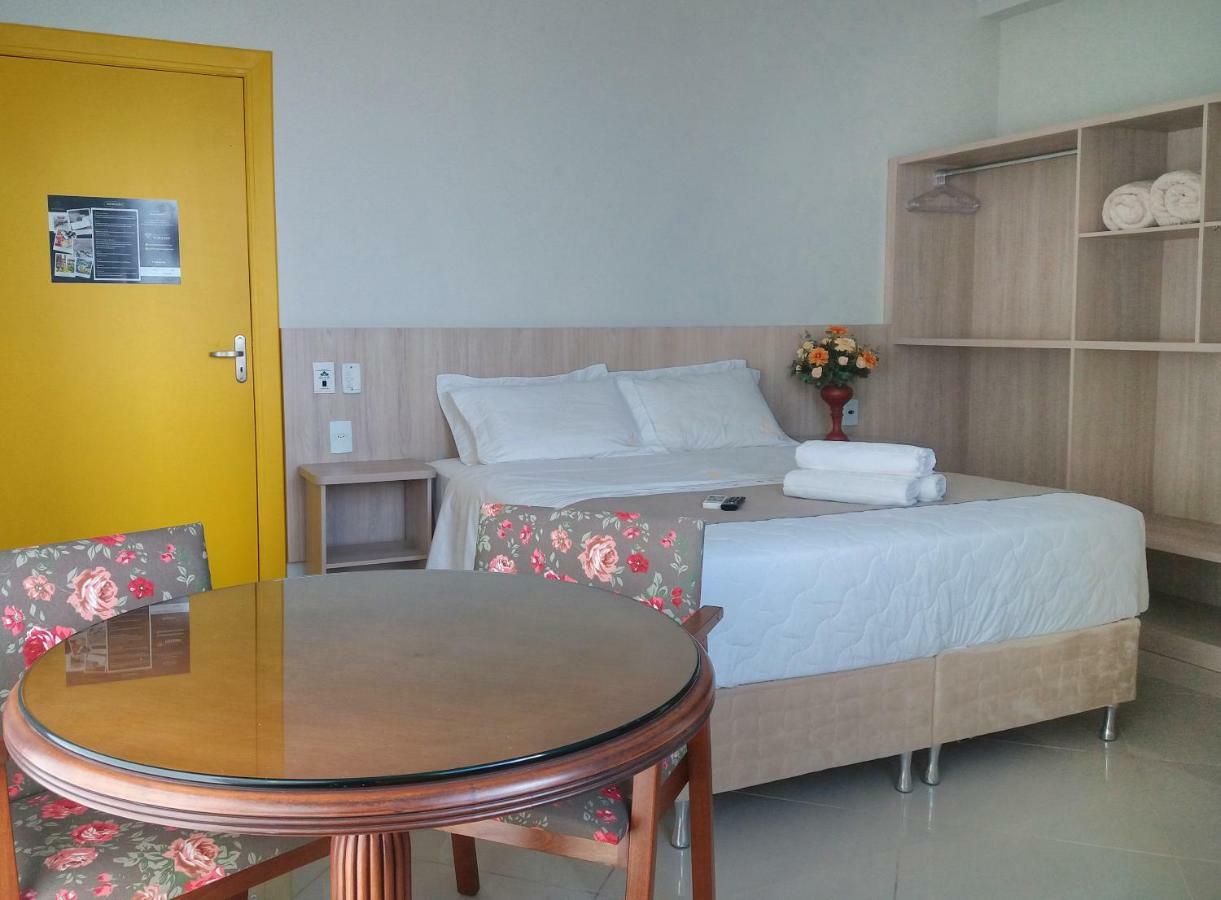 Hotel Pousada Familia De Nazare กาโชเอลา เปาลิสตา ภายนอก รูปภาพ
