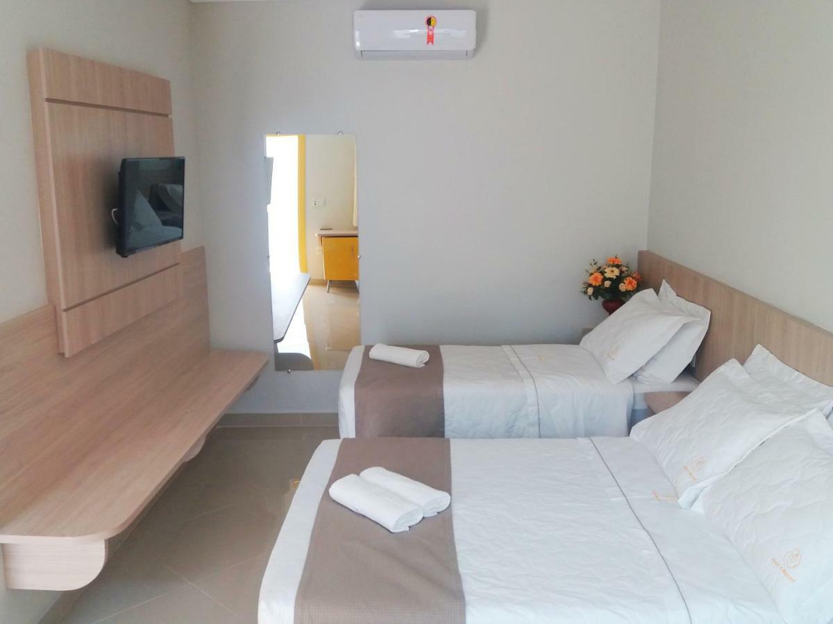 Hotel Pousada Familia De Nazare กาโชเอลา เปาลิสตา ภายนอก รูปภาพ